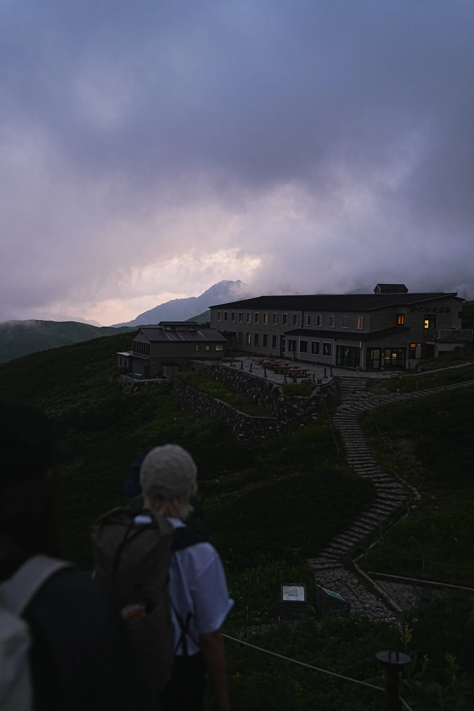 天空の楽園、立山・室堂。天狗平山荘から奥大日岳へ絶景登山。