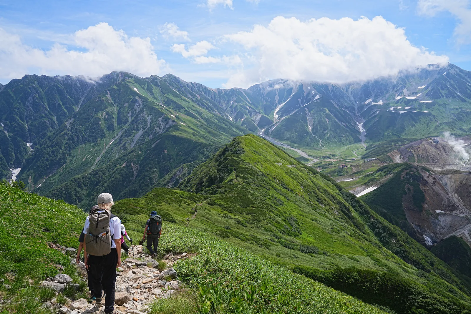 天空の楽園、立山・室堂。天狗平山荘から奥大日岳へ絶景登山。