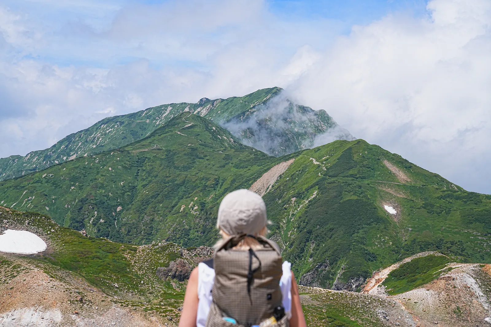 天空の楽園、立山・室堂。天狗平山荘から奥大日岳へ絶景登山。