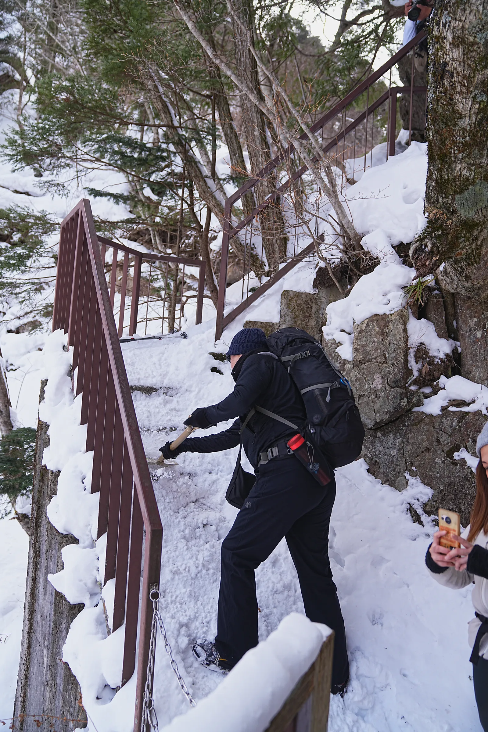 奥鬼怒の秘湯を求めて、手白澤温泉へ雪上ハイキング