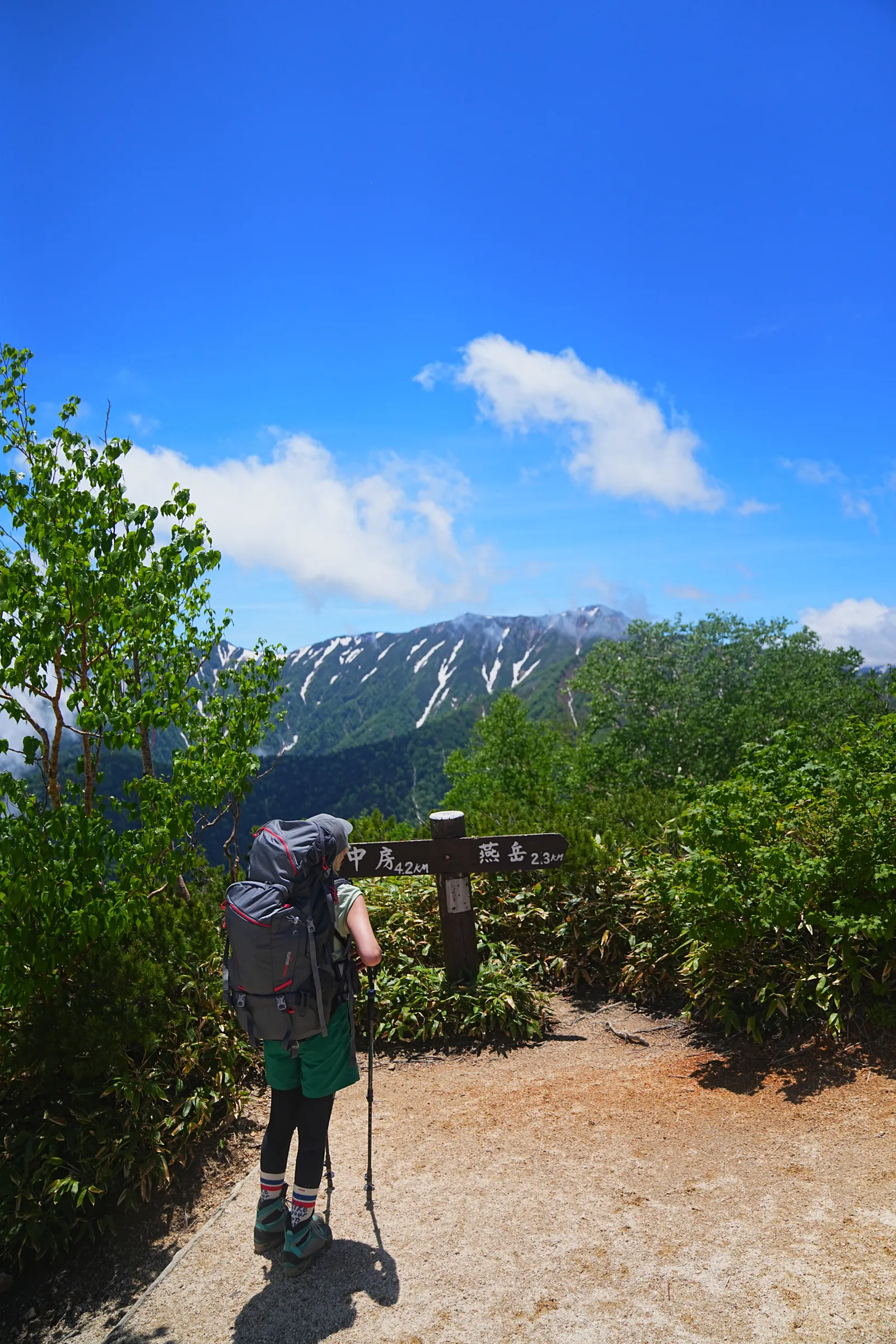 日本屈指の人気の山「燕岳」にテント泊で登る
