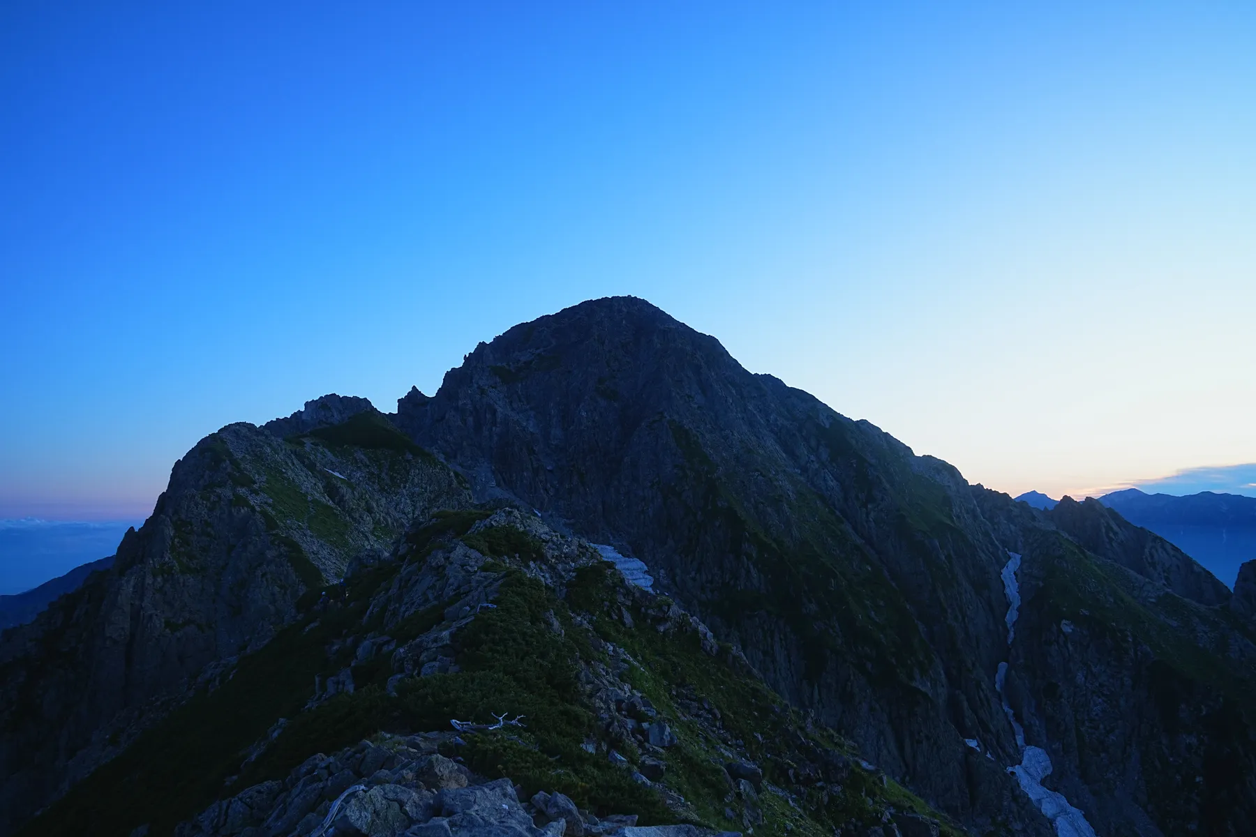 北アルプスの主峰 劒岳。劔沢キャンプ場泊1泊2日